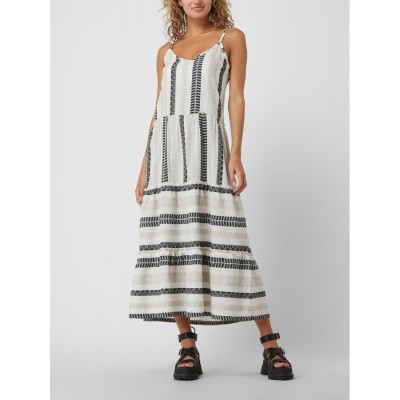 B302 - Type - BEACHWEAR BEIGE & BLACK EMBROIDERY - (B302)