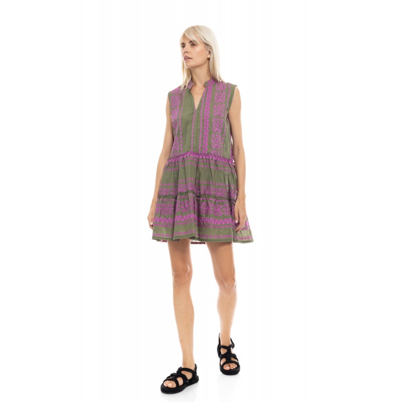 B488 - Type - BEACHWEAR EMBRODERY MAGENTA- (B488)