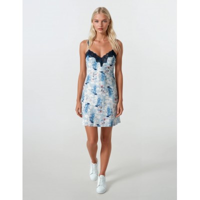 S750 - Type - NIGHTGOWN BLUE FLOWERS- (S750) S750 - Type - NIGHTGOWN BLUE FLOWERS- (S750)