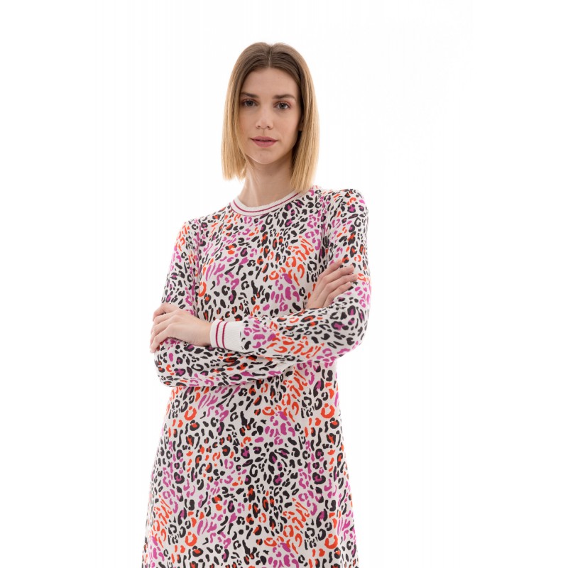 W1375 - Type - NIGHTGOWN WHITE LEO- (W1375) W1375 - Type - NIGHTGOWN WHITE LEO- (W1375)