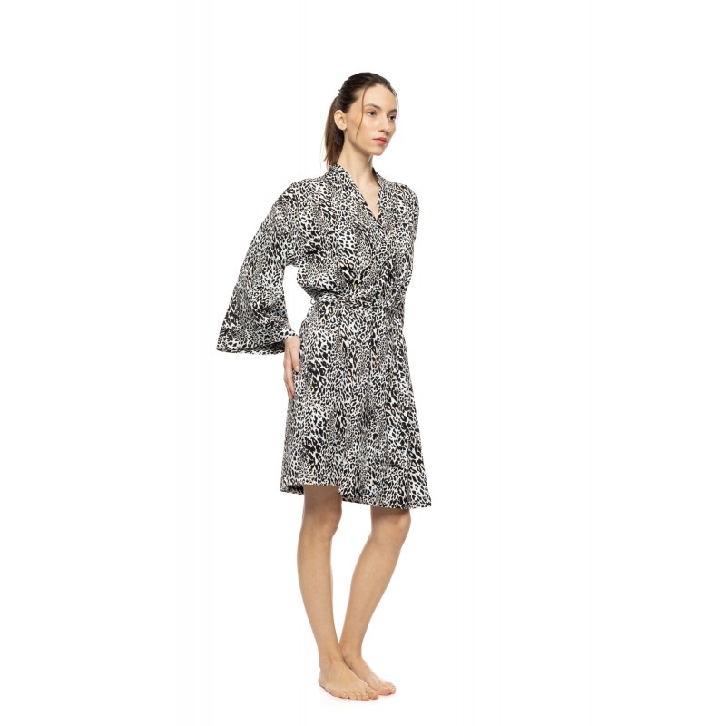 W1948 - Type - Robe Ivory Leopard- (W1948) W1948 - Type - Robe Ivory Leopard- (W1948)