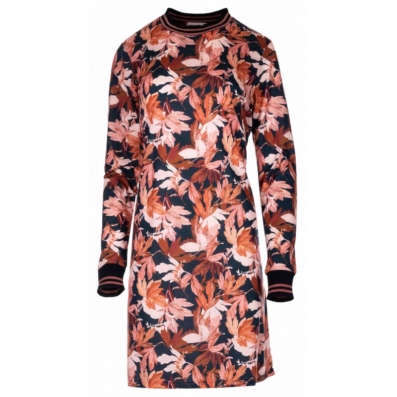 W928 - Type - NIGHTGOWN AUTUMN LEAVES- (W928)