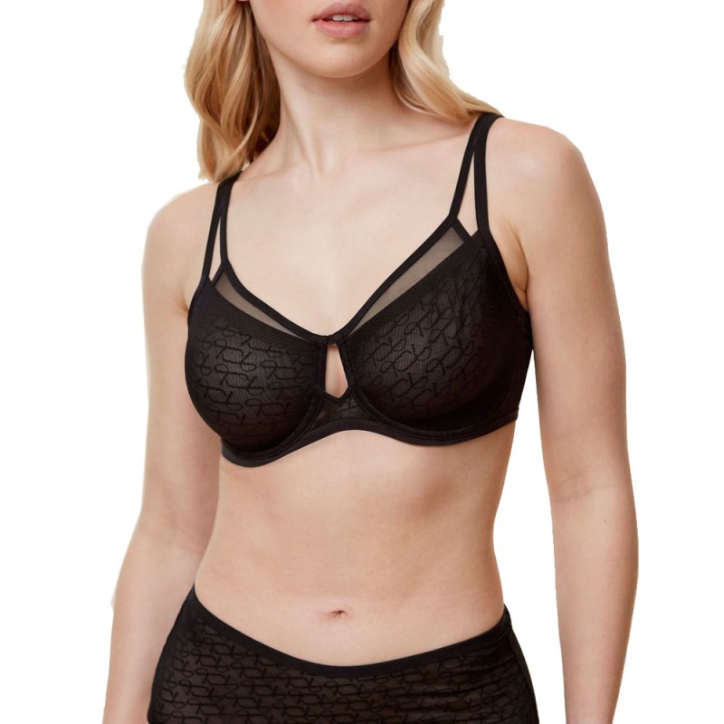 Triumph Signature Sheer W01 EX