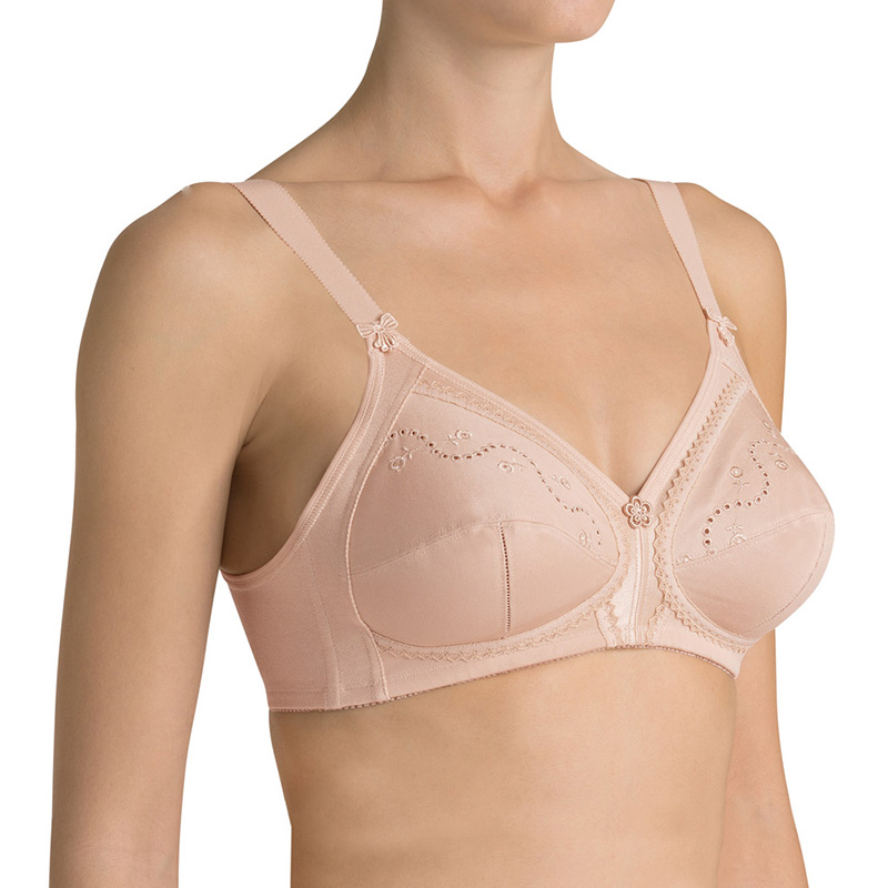 Triumph Doreen and Cotton 01 N Triumph Doreen and Cotton 01 N