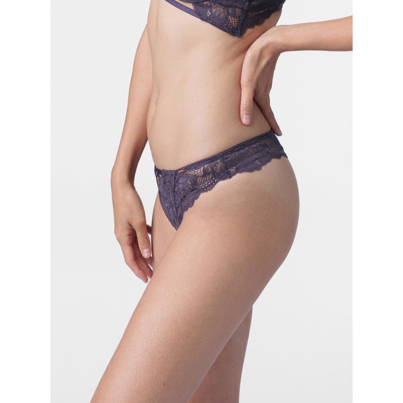 Dorina - SEDAN String