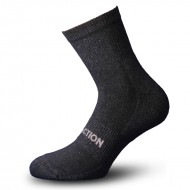 WALK - Ανδρική Βαμβακερή Κάλτσα Μεσαίου Μήκους Προπόνησης - In Action