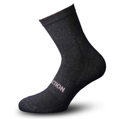 WALK - Ανδρική Βαμβακερή Κάλτσα Μεσαίου Μήκους Προπόνησης - In Action
