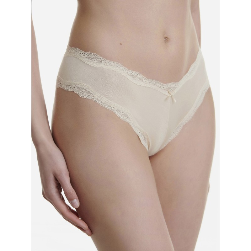 WALK - Γυναικεία Σλιπ Brazilian Brief με Δαντέλα από Bamboo Μονόχρωμα Σετ 2 Τεμαχίων