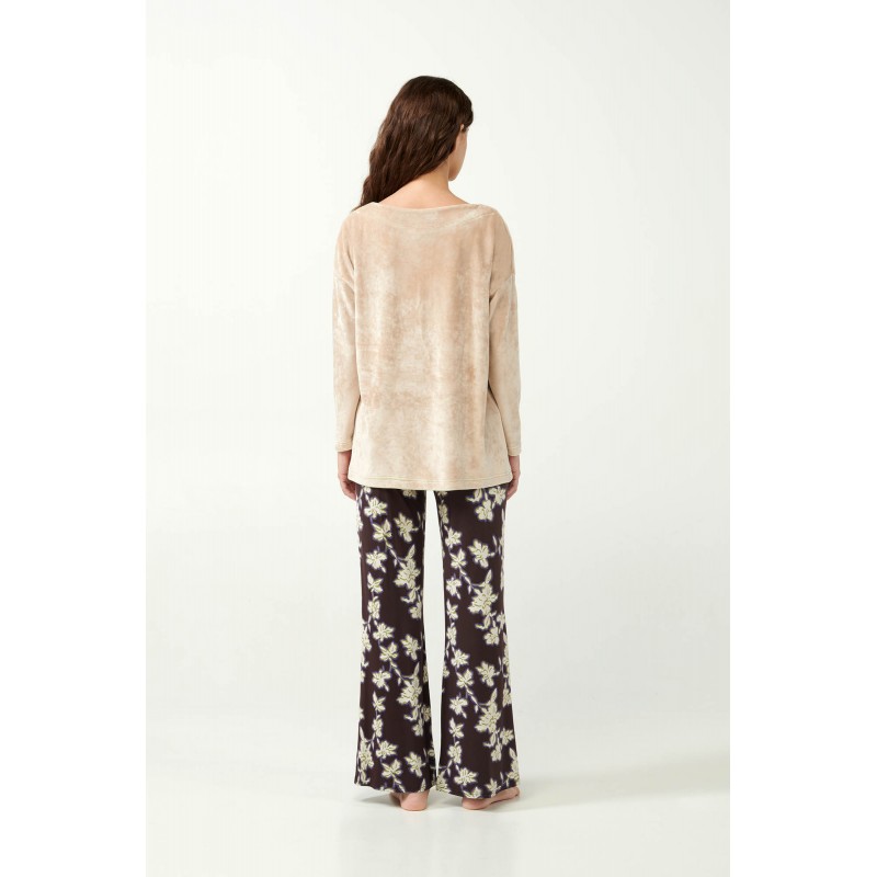 Φλοράλ Πυτζάμα με Βελούδο BEIGE (21025-BEIGE) Φλοράλ Πυτζάμα με Βελούδο BEIGE (21025-BEIGE)